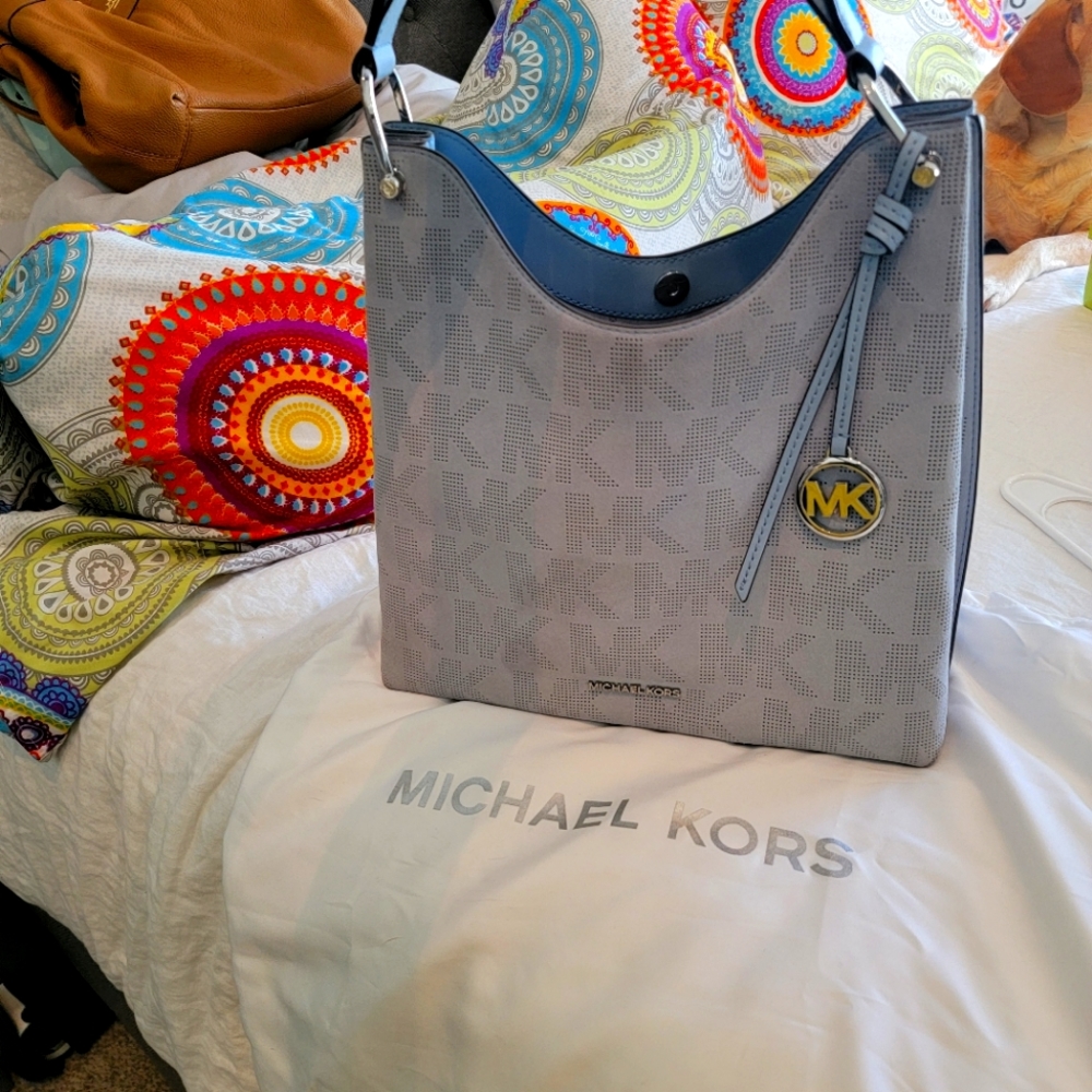 Coach hand bag